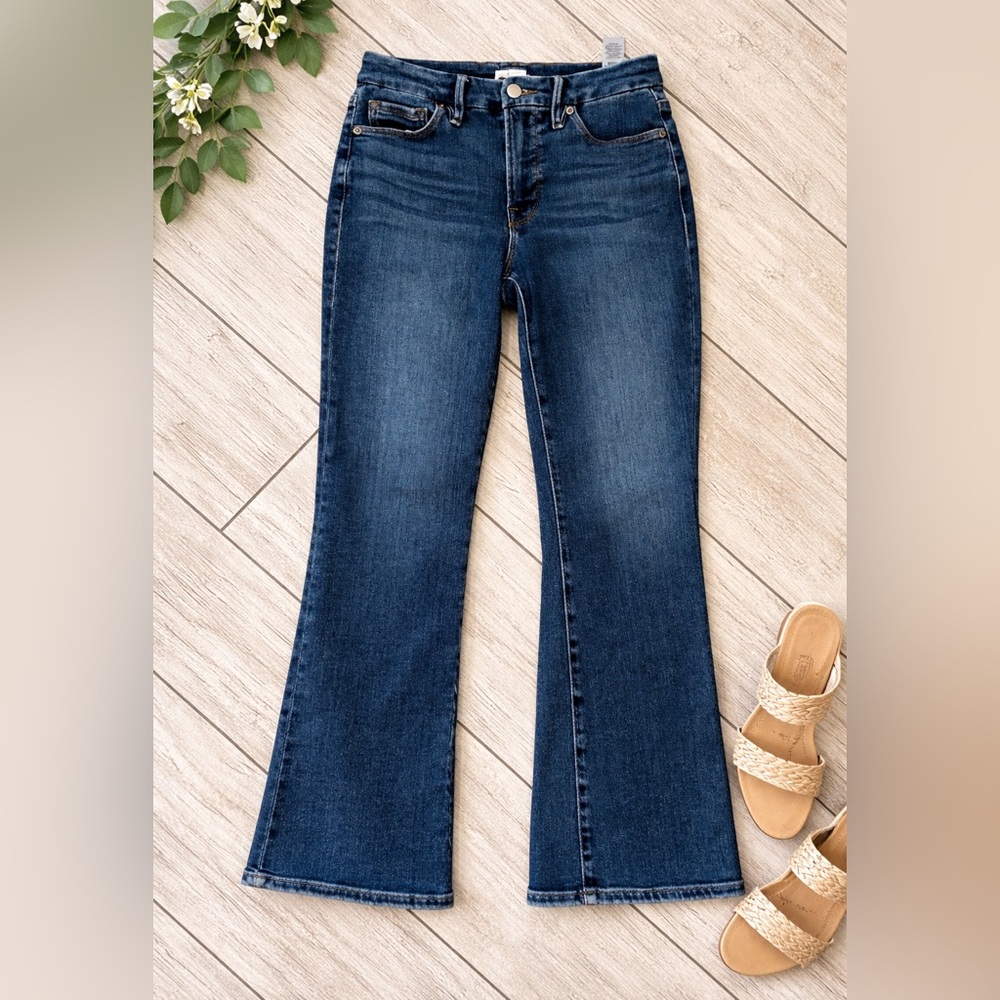 Good American Good Legs Crop Mini Boot Cut cropped Jean